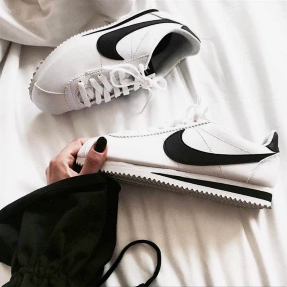 NWTNike Cortez Leather! - Picture 3 of 8
